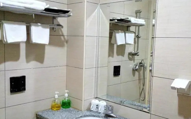 Zhongshan Yubang Hotel