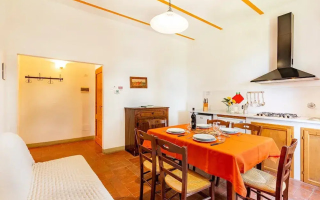 Montignano With Shared Pool