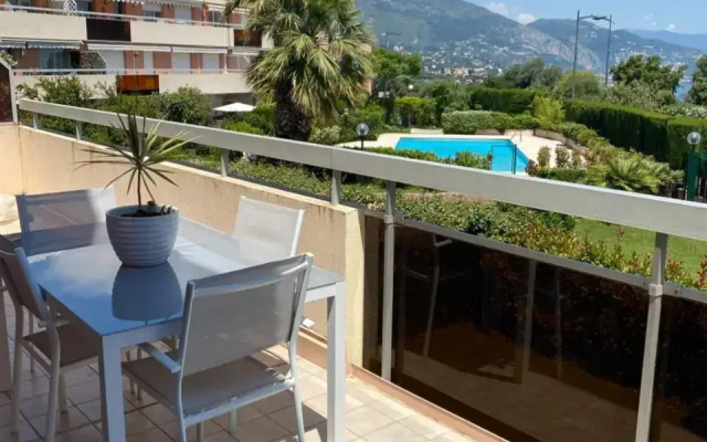 Superbe 2P vue mer, ensoleillé, piscine