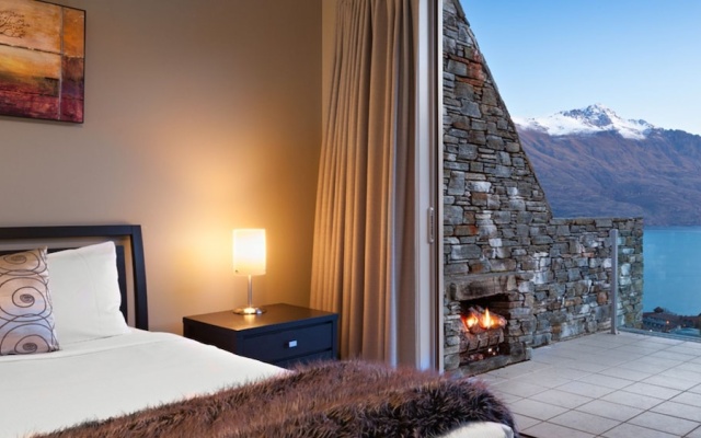 Luxury 4 Bedroom Villa in New Zealand, Queenstown Villa 1007 – Guest Rooms – Arthurs Point