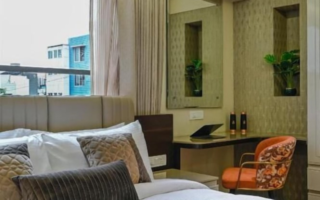 Hotel Grand Girdhar Premier