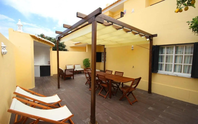 Villa Rosa A by amcf
