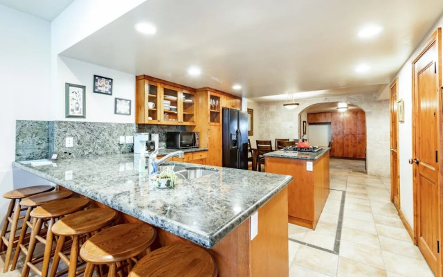 Park Avenue 3 Bedroom Condominiums