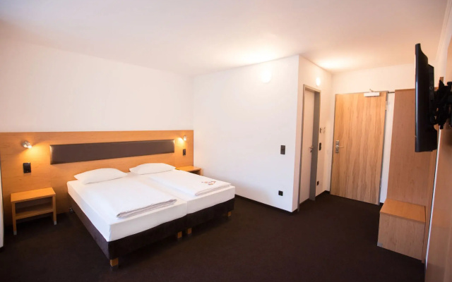 Garner Hotel Stuttgart - Zuffenhausen by IHG