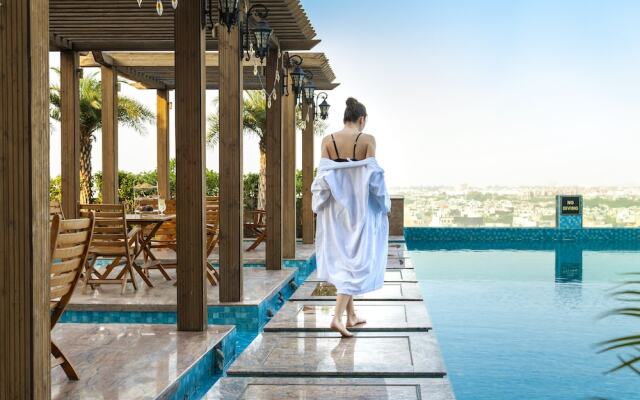 Seven Seas Hotel