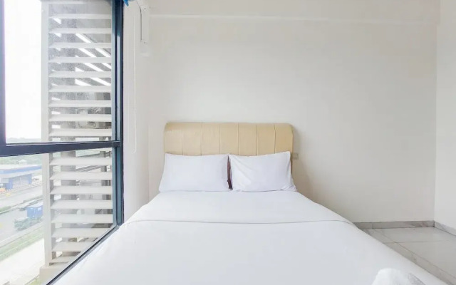Homey And Cozy Studio Sky House Alam Sutera Apartment