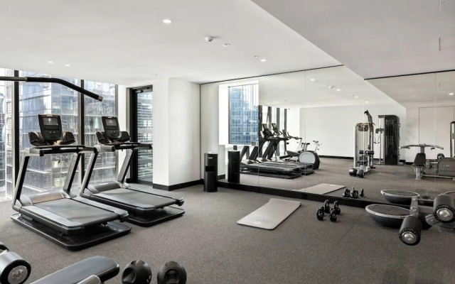 Luxuria Apartments - Collins House