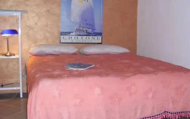 Bed & Ship Archimediterraneo