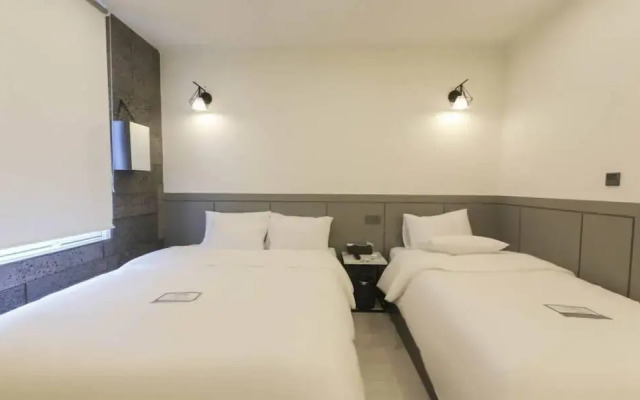 Pyeongtaek Godeok Richstay Hotel