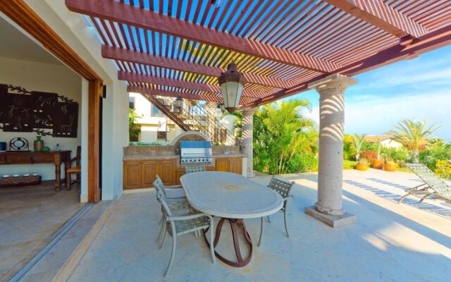 3,000 Sq. Ft. Villa With Beach Club Access: Villa de Phoenix