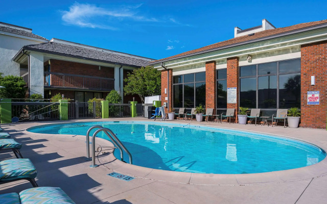 Quality Hotel Morehead City near Atlantic Beach