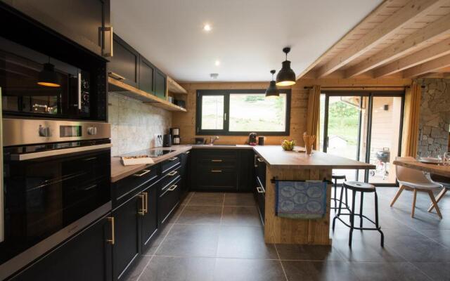 TOUT NEUF - Chalet Pébie 8 à 10 pers avec sauna