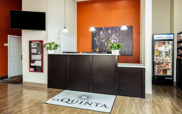 La Quinta Inn and Suites by Wyndham Long Island City