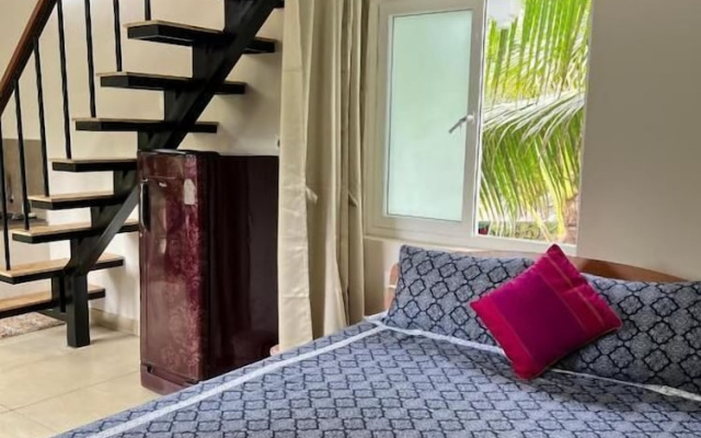 Little Chandhana Guest House