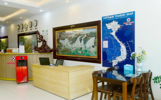 Luxury Airport Hotel & Spa