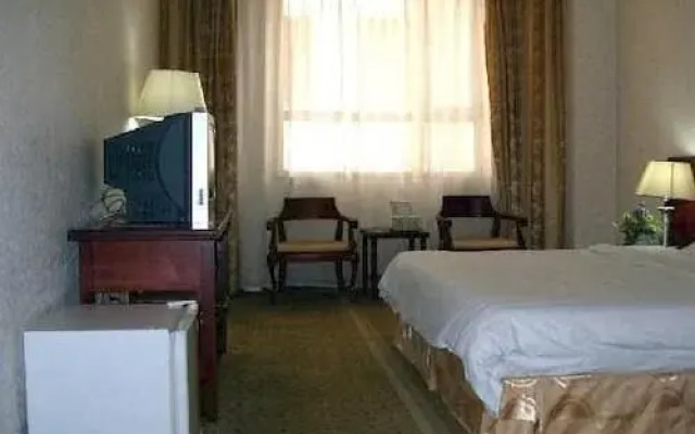 Dalian Yanqiao Hotel