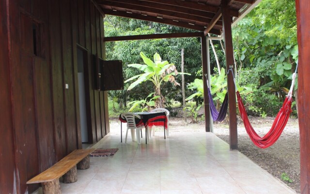 Beautiful Rustic Tree Spirit House in Cabuya