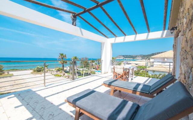 Mirage Arillas Honeymoon Studio