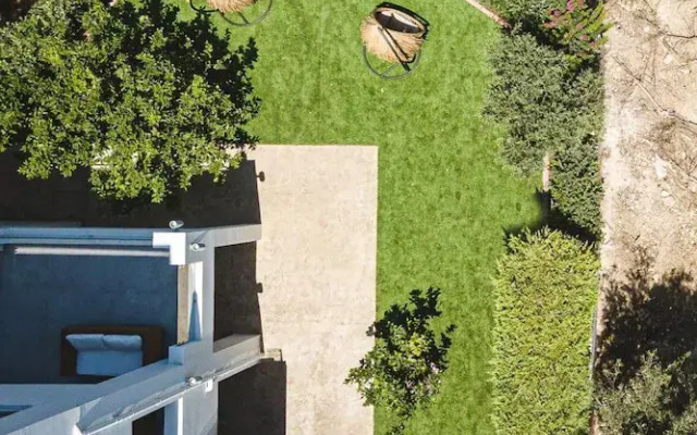 Villa Rizes Luxury in Maroulas
