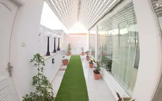 White Roof - Hurghada