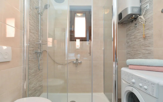 Apartment 43