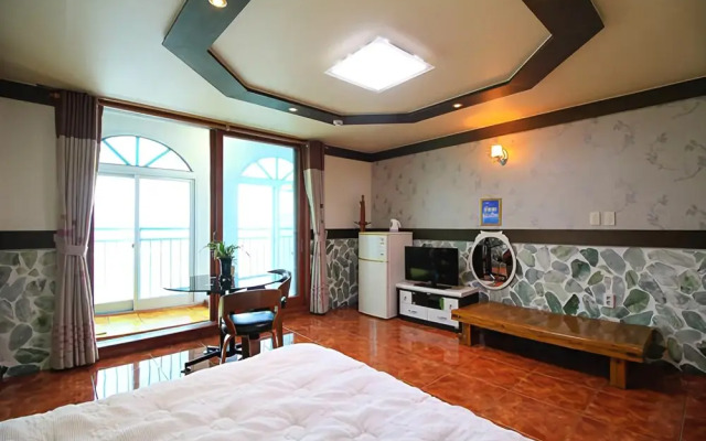 Tongyeong Pado Sori Pension