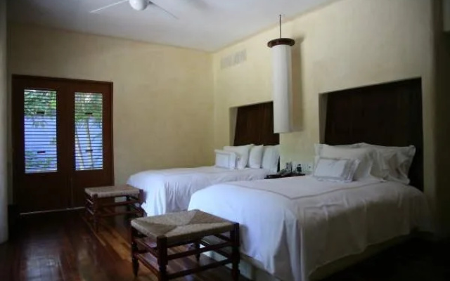 El Tamarindo Beach & Golf Resort