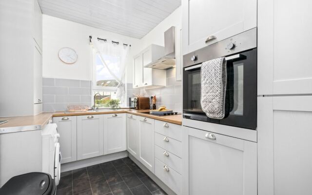 Two Bedroom Apartment by Klass Living Serviced Accommodation Motherwell - Anderson Apartment With WiFi &Parking