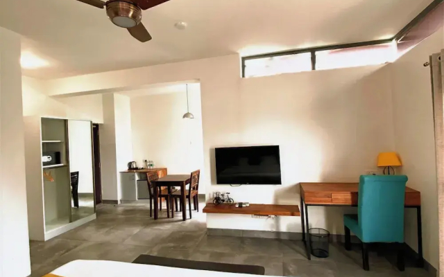 Aura Corporate Suites