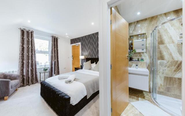 Modern city centre studio apartment