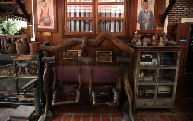 Baanthep Antique Homestay