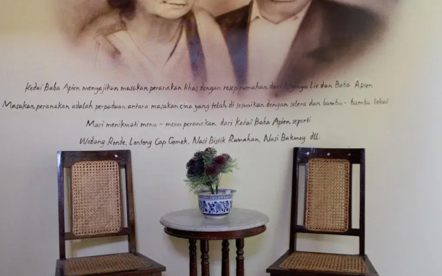 Omah Njonja Bed & Brasserie