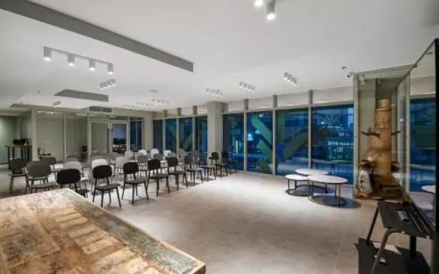 Emirates Sports Hotel Apartments