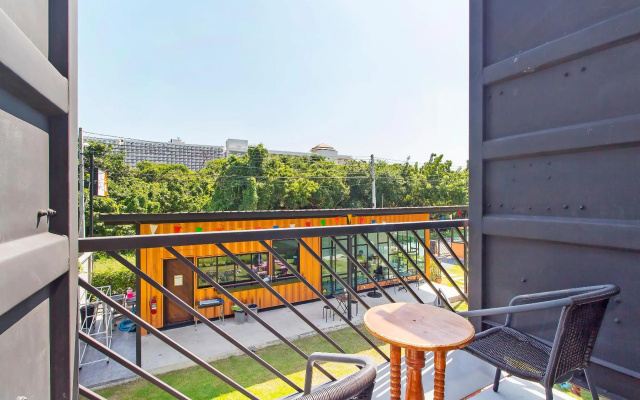 JN9 Poshtel