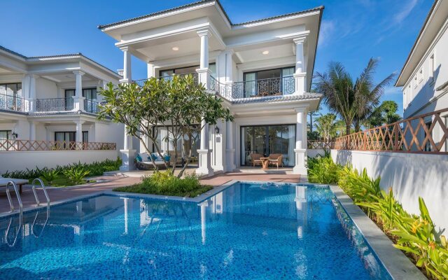 Melia Vinpearl Cam Ranh Beach Resort