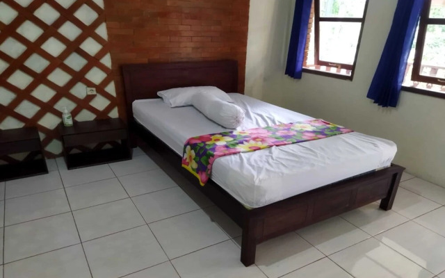 Borobudur Kampung Homestay - MARSUDI