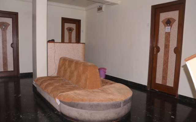 hotel Aaditya Palace