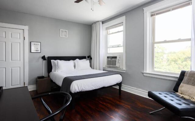 Simple CWE Studio near BJC by Zencity