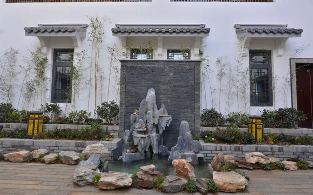 Jingcui Huanyi Hotel