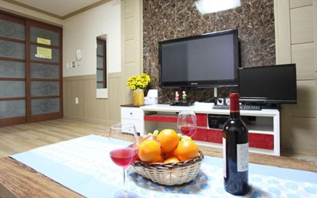 Tongyeong Ocean Love Pension