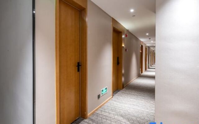 Shanghai Chengan Hotel(Xuhui Binjiang store)