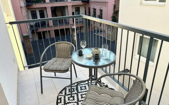 The Rose Garden Apartments
