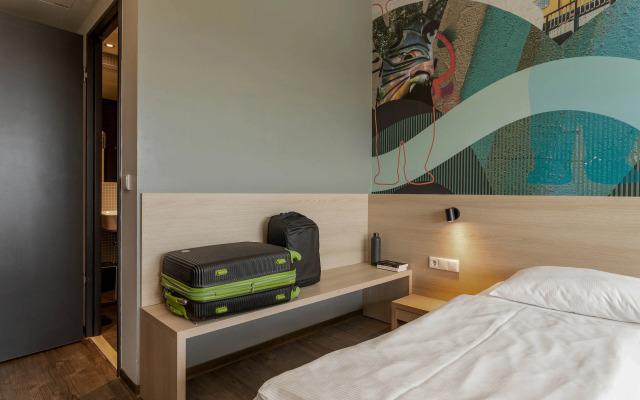 MEININGER Hotel Berlin Airport