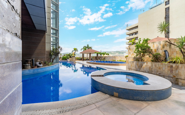 Crown Regency Hotel and Towers