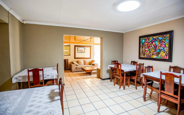 Oria Lodge - Summer Greens