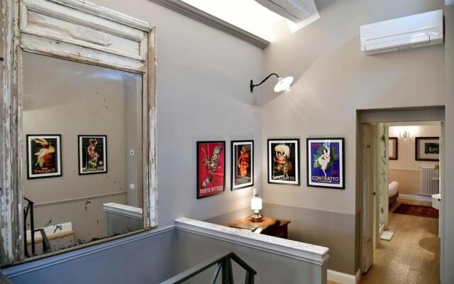 La Croce D'oro Santa Croce Suite Apartments