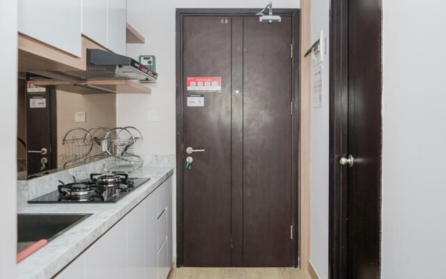 Homey and Cozy Studio Casa De Parco Apartement