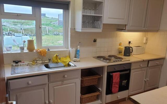 Achonry, Ballyconneely