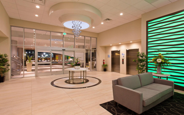 Holiday Inn Express North Hollywood - Burbank Area, an IHG Hotel