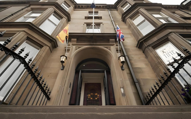 Palmerston Suites